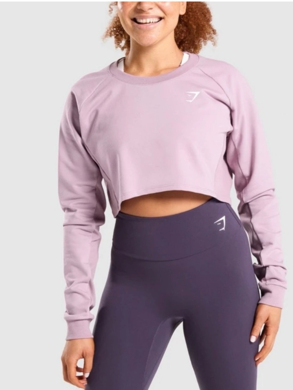 Gymshark Cropped Crew Sweatshirt in Light Mauve